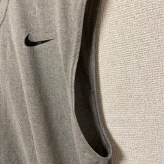 NIKE タンクトップ　グレーの画像
