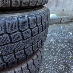 スタッドレスタイヤ、ヨコハマk2F720、195/65R 15の画像