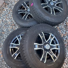 ハイエース ヨコハマ スタトッレス195/80R15ブリヂストン ブリザック VL1の画像