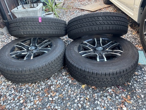 ハイエース ヨコハマ スタトッレス195/80R15ブリヂストン ブリザック VL1