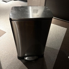 EKO ステンレス製 40L ごみ箱 フットペダル式の画像