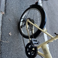 折り畳み自転車の画像