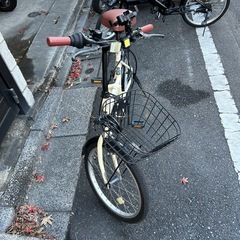 折り畳み自転車の画像
