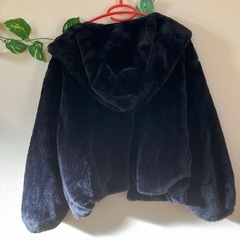 フード付きブルゾン　ブラックの画像