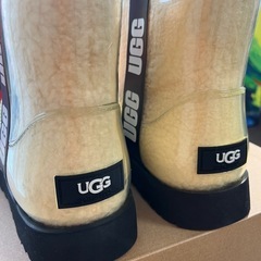 ほぼ未使用　UGG ブーツ　CLASSIC CLEAR MINI 防水　24cmの画像