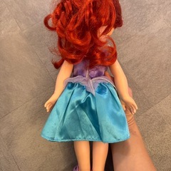 アリエル人形　お話し中の画像