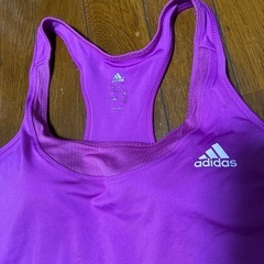 アディダス　レディース　スポーツウェア　ブラカップ付　ヨガなどにの画像