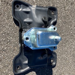 12/18までjb64スペアタイヤブラケットの画像