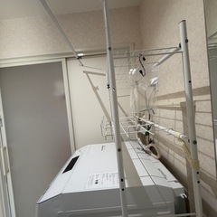 (譲渡決定)横幅伸縮可能なランドリーラック  2段の画像