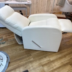 リクライニングソファの画像