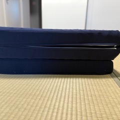 三つ折りマットレス（4年使用）の画像