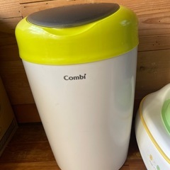 オムツ用ゴミ箱＆おまるの画像