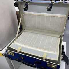 アンティーク調 スーツケース 幅37×奥行22×高さ57ｃｍ ブルー/青 キャリーケース 鍵付き 札幌市手稲区の画像