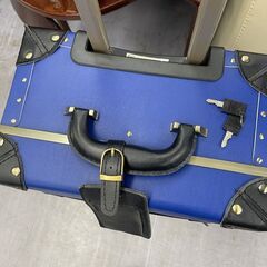 アンティーク調 スーツケース 幅37×奥行22×高さ57ｃｍ ブルー/青 キャリーケース 鍵付き 札幌市手稲区の画像