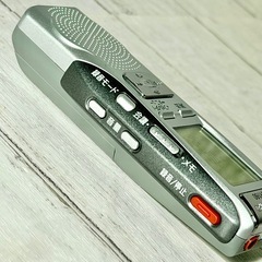 Panasonic「RR-QR160」ICレコーダーの画像