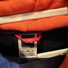 ノースフェイス パーカー メンズLサイズの画像