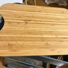 IKEA 3段ワゴン　蓋付きの画像