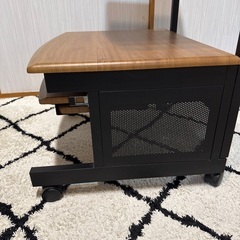 パソコンラックの画像