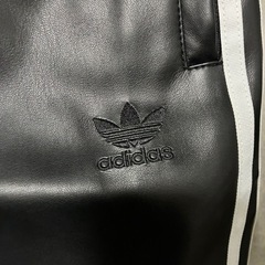 フェイクレザー　アディカラー　スリーストライプ　ファイヤーバード　トラックパンツの画像