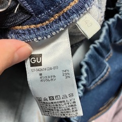 美品　GU ぬくぬくストレッチデニムスキニーパンツ 140の画像