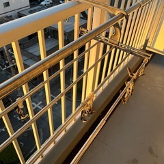 引き出しと洗濯棒の画像