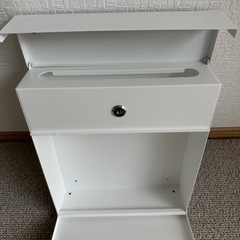 ホワイト　ポスト　未使用品の画像