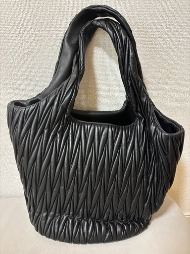 miumiu ワンダーマテラッセレザー　トートバッグ　未使用