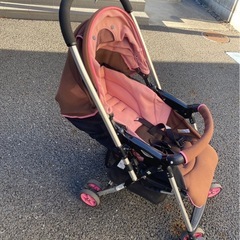 ベビーカー
の画像