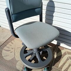 学習イス　イトーキ学習椅子スライドフィット回転チェア　勉強イス　事務イス　パソコンイスの画像