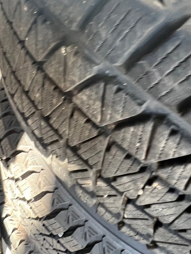 スタッドレス4本　ブリザック　225/65r17
