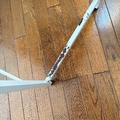 白いデスク　机の画像