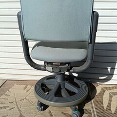 学習イス　イトーキ学習椅子スライドフィット回転チェア　勉強イス　事務イス　パソコンイスの画像
