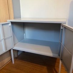 IKEA LIXHULT リックスフルト　キャビネットの画像