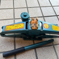 油圧パンタジャッキの画像