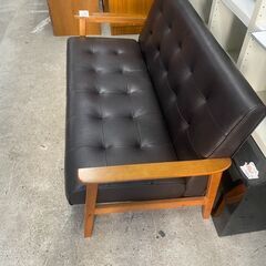 リサイクルショップどりーむ天保山店　No5372 2人掛けソファ　レザー×ウッドフレーム　合成皮革　オシャレなソファ♪　の画像