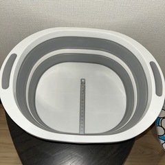 折りたたみ　#バケツ シリコン製 10L グレー ホワイトの画像