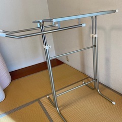 押入れハンガーラックの画像