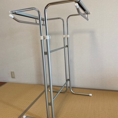 押入れハンガーラックの画像
