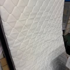引き取り割引あり！ダブルサイズのマットレスとフレームセット！！の画像