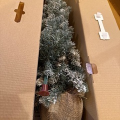 終了【無料】クリスマスツリー/120cm/ニトリ購入/オーナメント有りの画像
