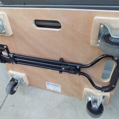 ※お引き取り先決定済み※コーナン　木製 ハンドル付（収納可能）台車　【キャスターの減り・がさがさ】【非対面取引です】の画像