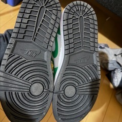 エアジョーダン1 MIDの画像