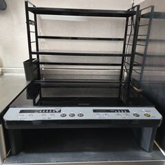 ガスコンロと置き換え可　2口 IHクッキングヒーター 1400W 脚付 IHK-W12S-B　＋　山崎実業タワーシリーズ　シンク上キッチン収納ラックの画像