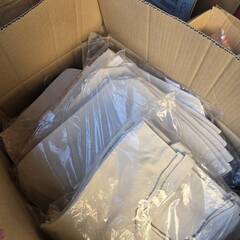 大量メンズレディースアパレル　無地ボディー　サンプル　ジャケットTシャツ卸ます　転売OK　倒産品　まとめ売り　ネット商材　アマゾン引き上げ商品　メルカリ　副業の画像