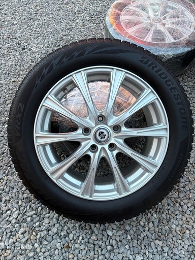 
 ブリヂストン ブリザック VRX2 5H114.3 215/55R17 スタッドレスタイヤホイール4本セット