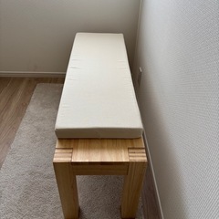 【美品】木製ベンチ クッション付き シンプルデザインの画像
