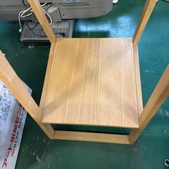 オシャレな人気商品！無印のオーク材コートハンガー！の画像