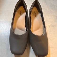ブラウン パンプスMサイズ 23.5〜24センチ　約5cmヒール パンプス 靴の画像