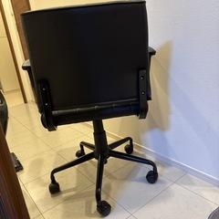 オフィスチェアの画像