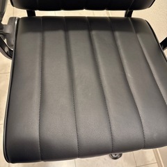 オフィスチェアの画像